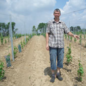 Thomas Kneller mit der Junganlage 2009