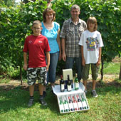 Winzer Thomas Kneller mit Familie